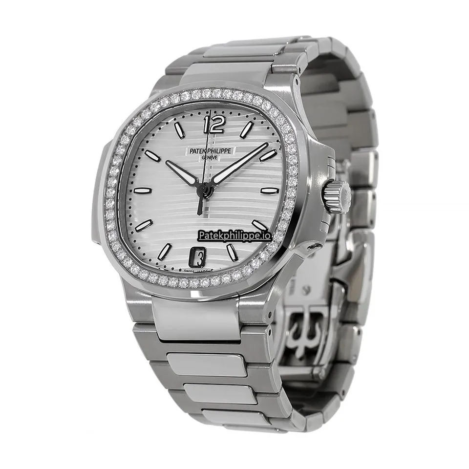Alternative view of Patek Philippe Nautilus 7118/1200a-010 35MM Steel Case Automatic