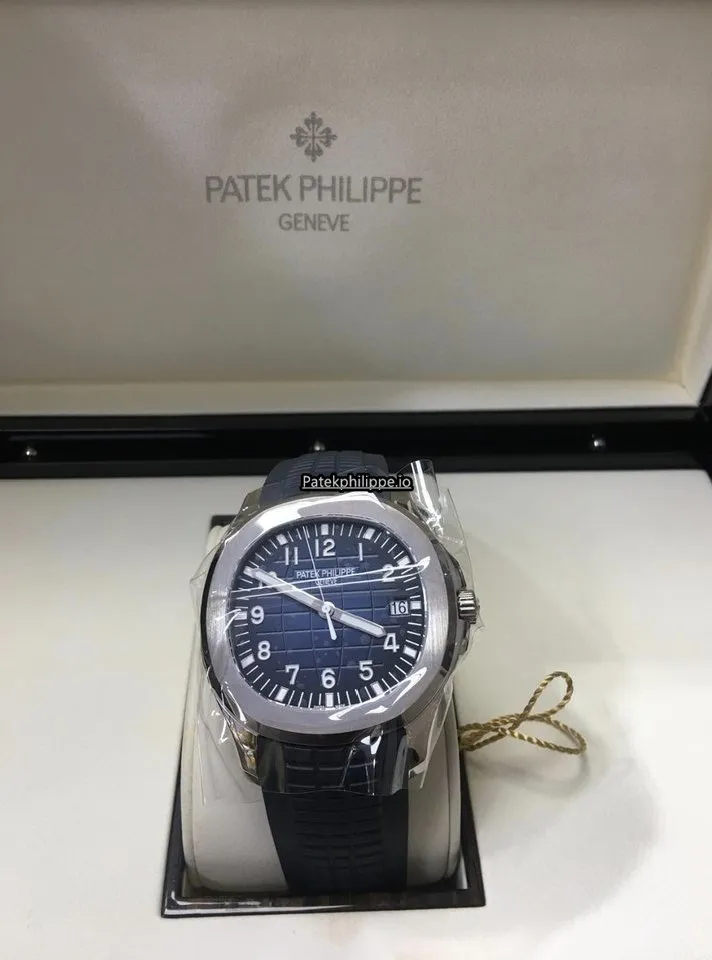 Patek Philippe Aquanaut 5168g White Gold Case Automatic