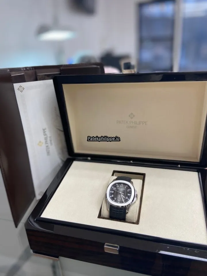 Patek Philippe Aquanaut 5167a-001 40MM Steel Case Automatic