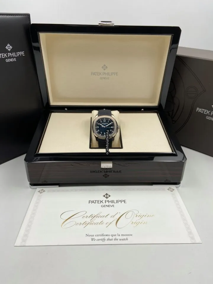 Patek Philippe Aquanaut 5168g-001 42.2MM White Gold Case Automatic