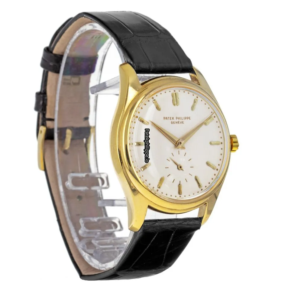 Alternative view of Patek Philippe Calatrava 2526 35.5MM Yellow Gold Case Automatic