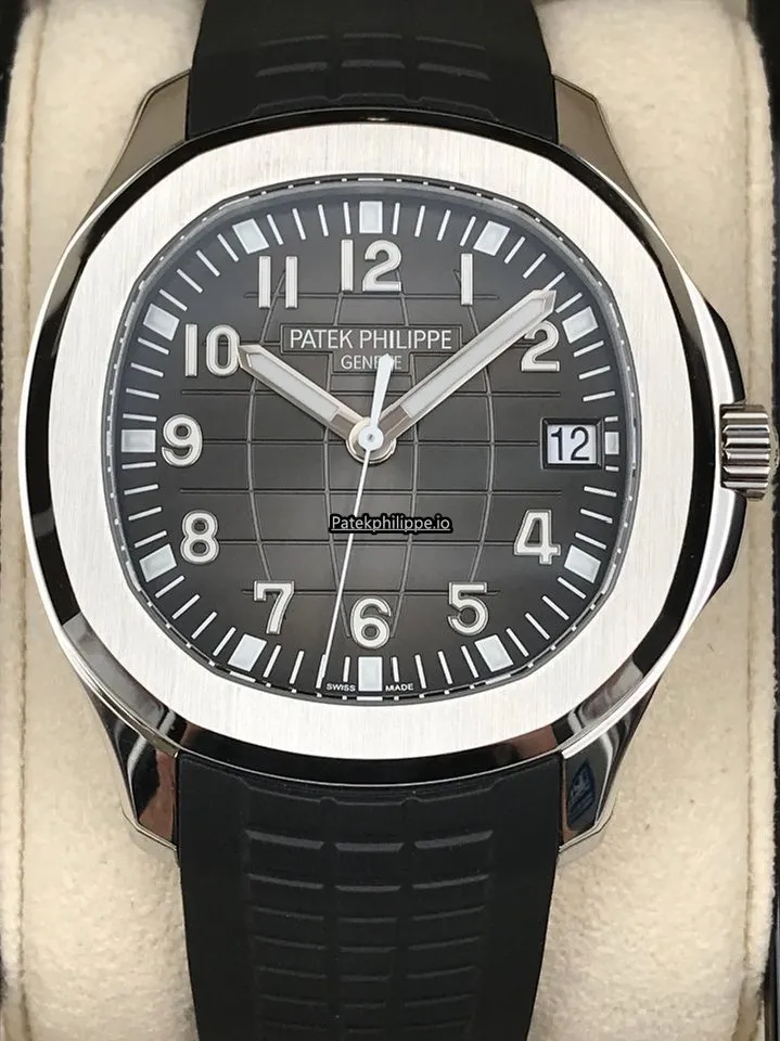Alternative view of Patek Philippe Aquanaut 5167a-001 40MM Steel Case Automatic