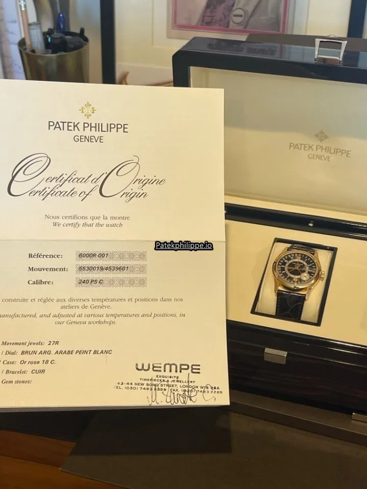 Alternative view of Patek Philippe Calatrava 6000r-001 37MM Rose Gold Case Automatic
