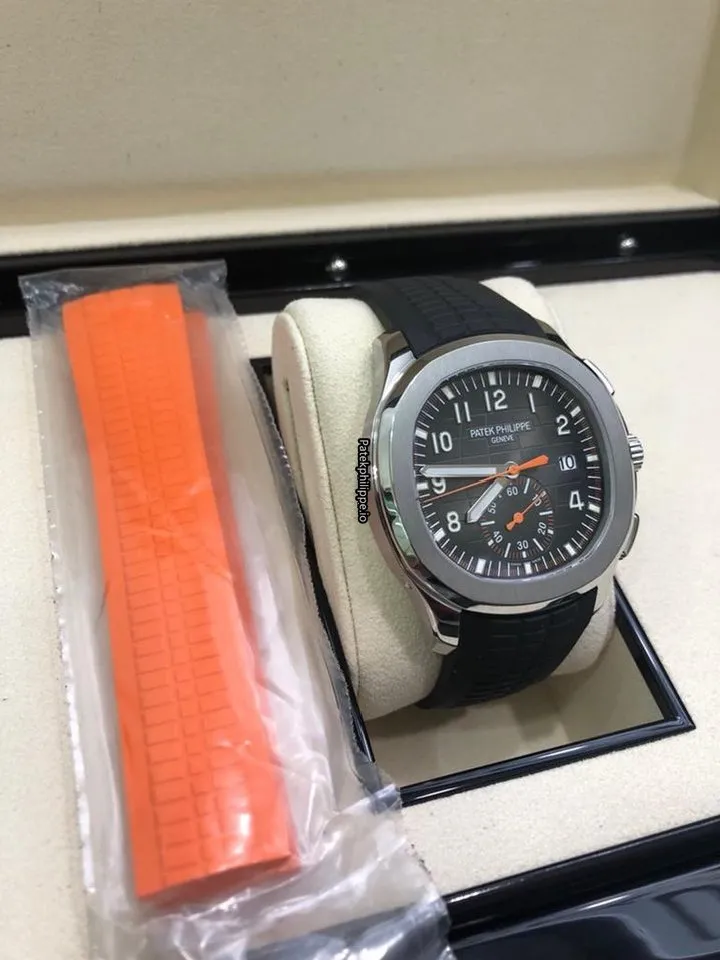 Patek Philippe Aquanaut 5968a 42.2MM Steel Case Automatic