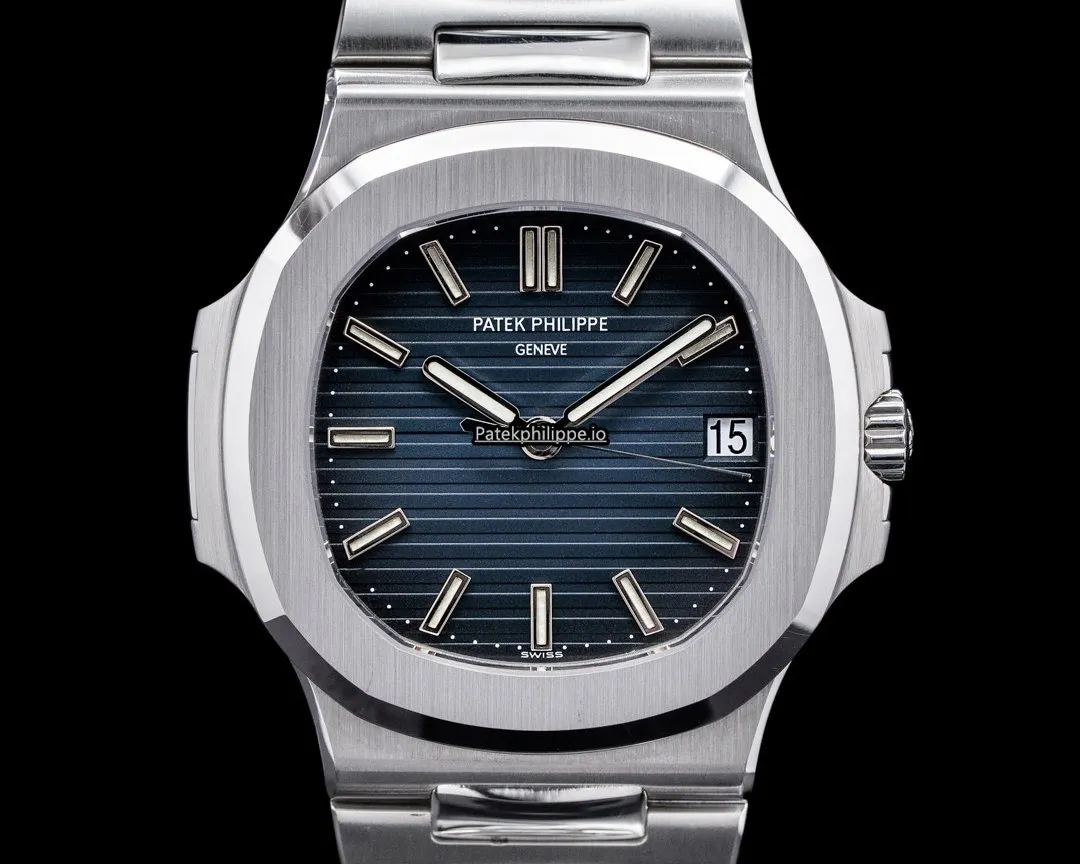 Patek Philippe Nautilus 5711/1a-001 38MM Steel Case Automatic