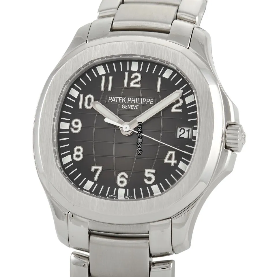 Alternative view of Patek Philippe Aquanaut 5167/1a 40MM Steel Case Automatic