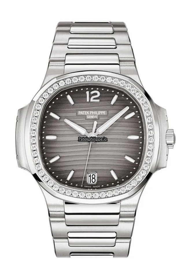 Patek Philippe Nautilus 7118/1200a-011 35.2MM Steel Case Automatic