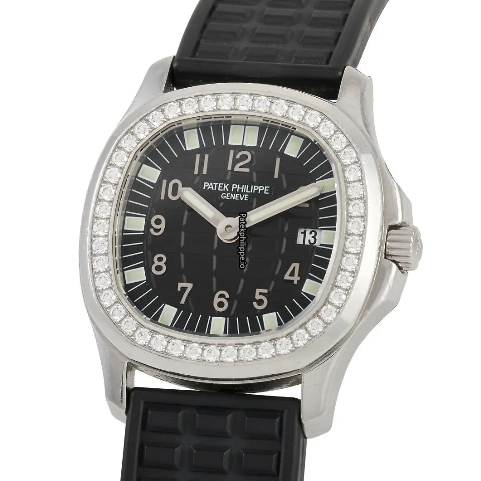 Alternative view of Patek Philippe Aquanaut 4961a 30MM Steel Case Quartz