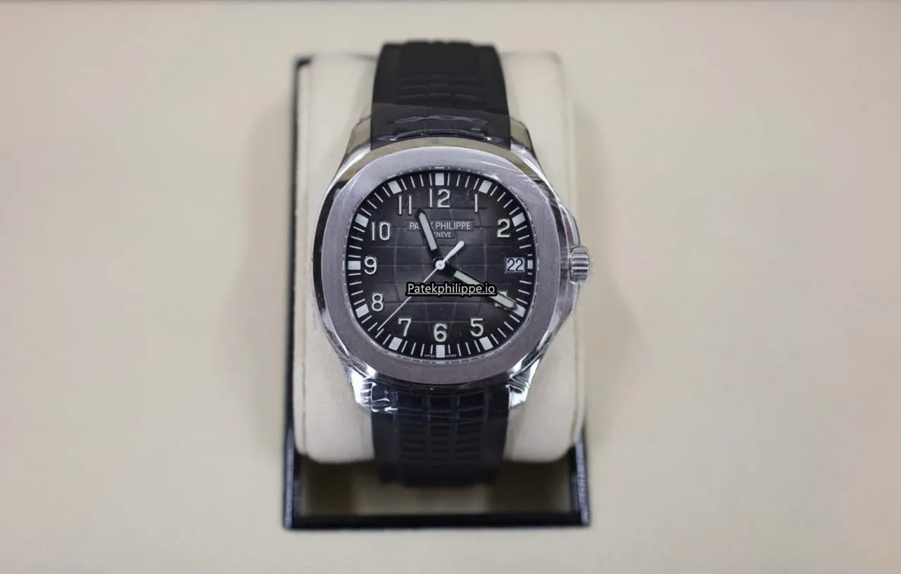 Patek Philippe Aquanaut 5167a-001 40MM Steel Case Automatic