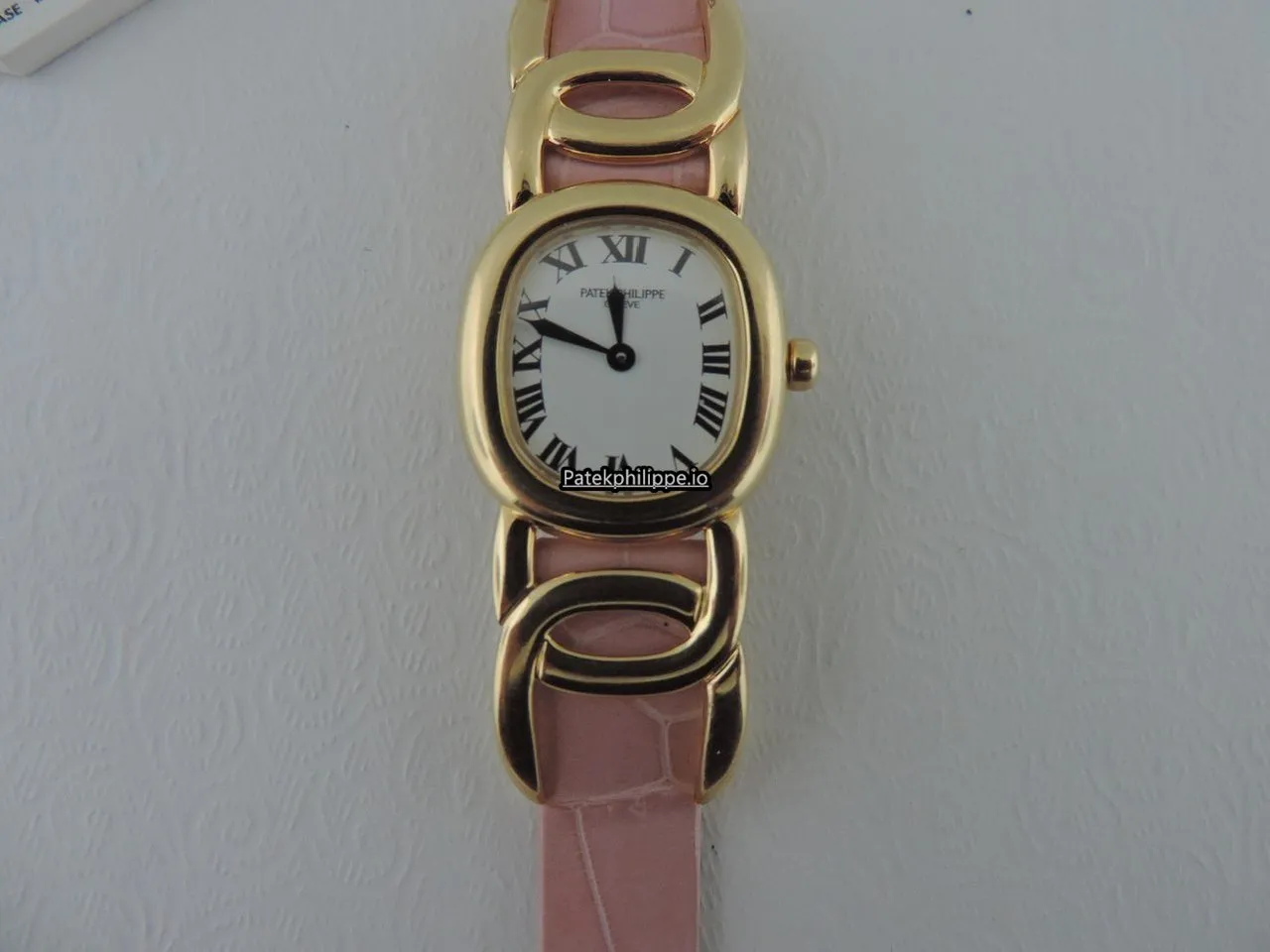 Patek Philippe Golden Ellipse 18k Yellow Gold Case Quartz