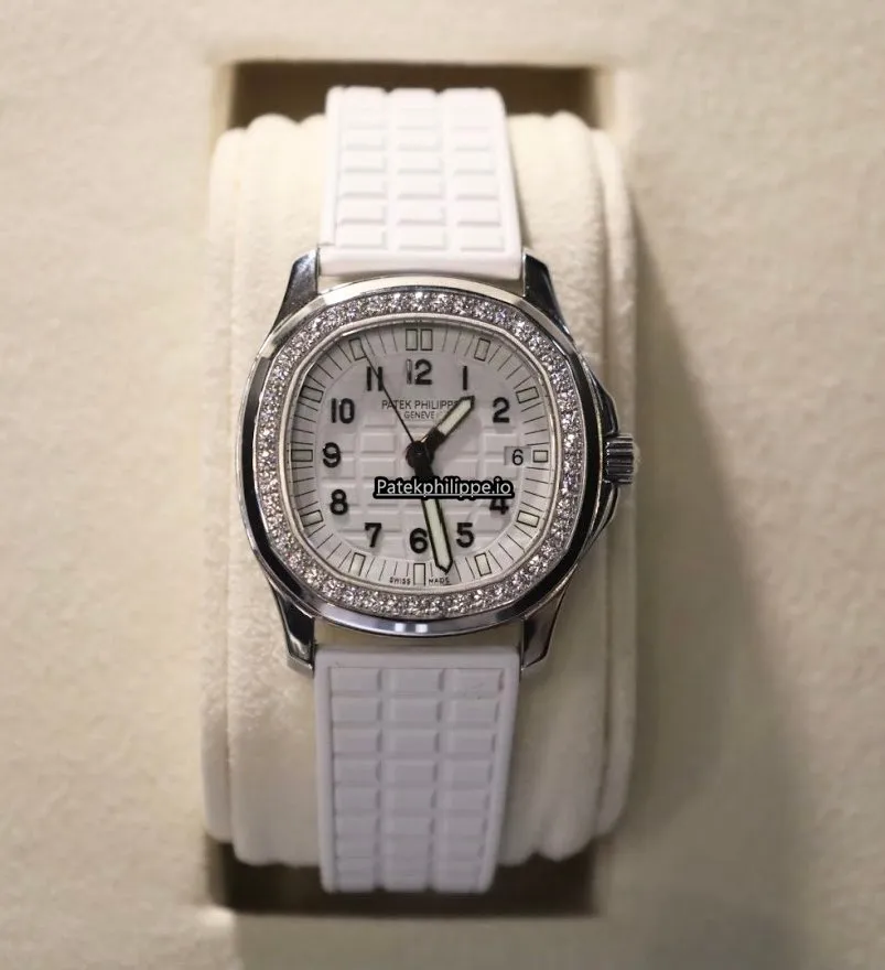 Patek Philippe Aquanaut 5067a-011 35.6MM Steel Case Quartz