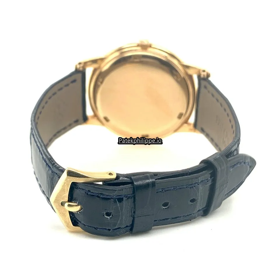 Alternative view of Patek Philippe Calatrava Patek 2525r 36MM Rose Gold Case Manual Winding