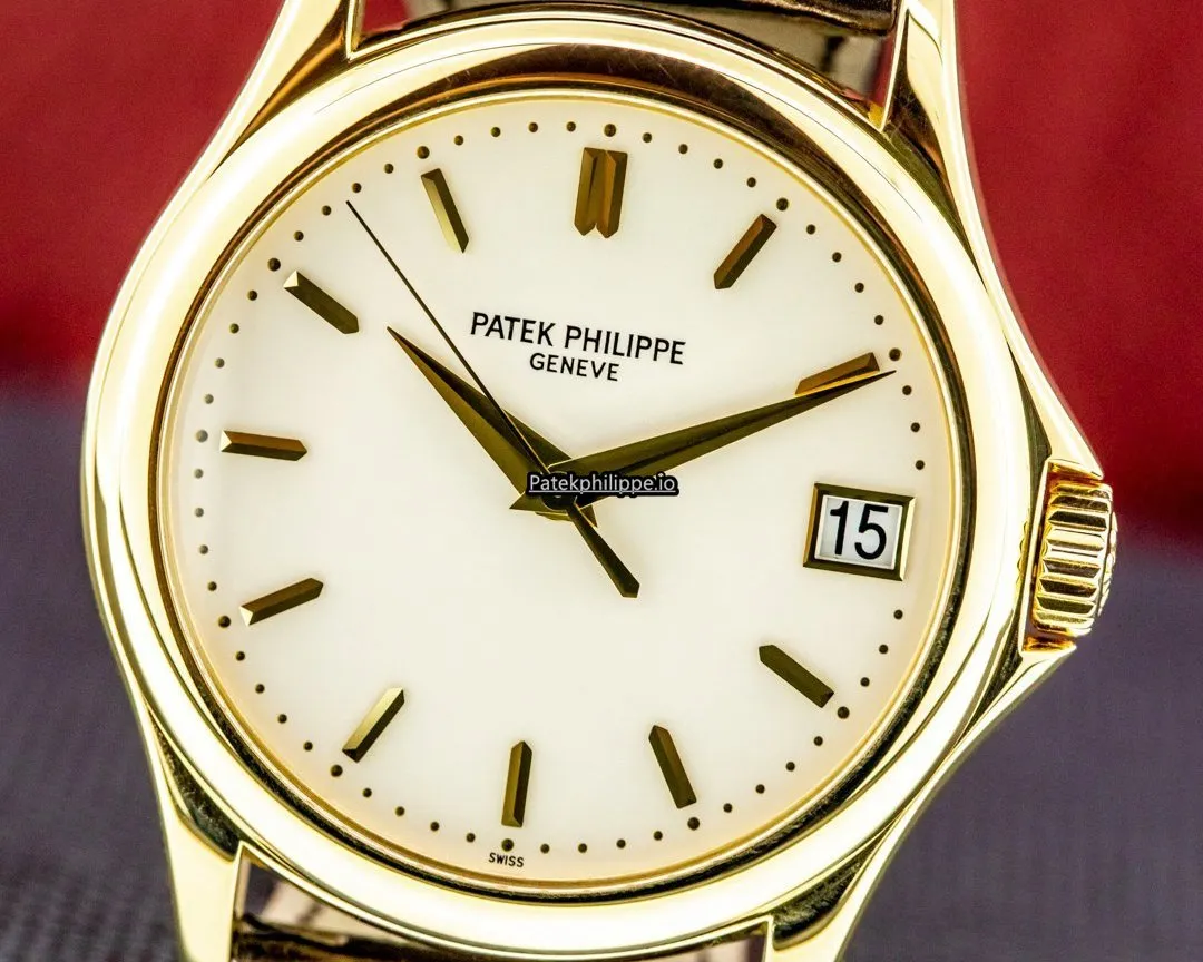Alternative view of Patek Philippe Calatrava 5127-001 37MM Yellow Gold Case Automatic