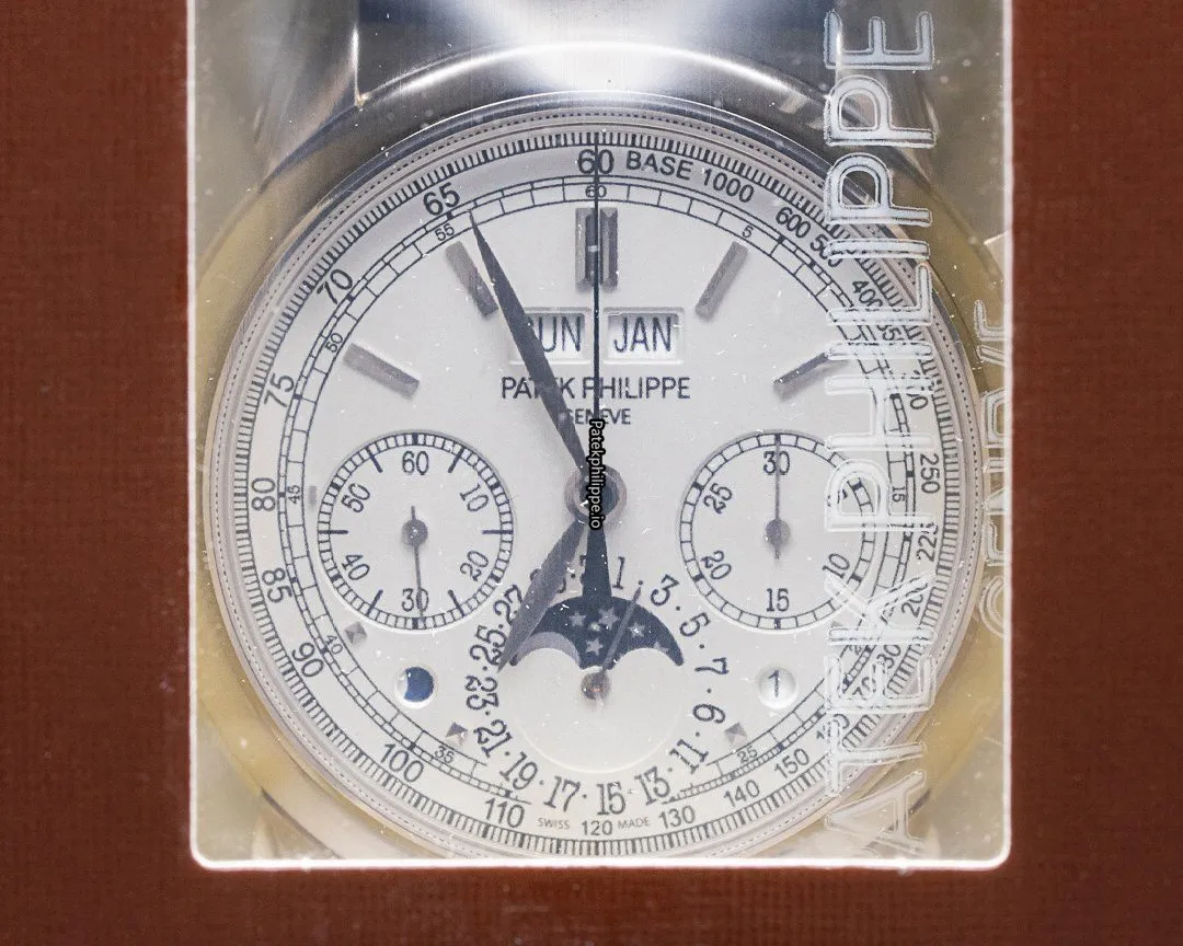 Alternative view of Patek Philippe Perpetual Calendar 5270g-018 41MM White Gold Case Manual Winding