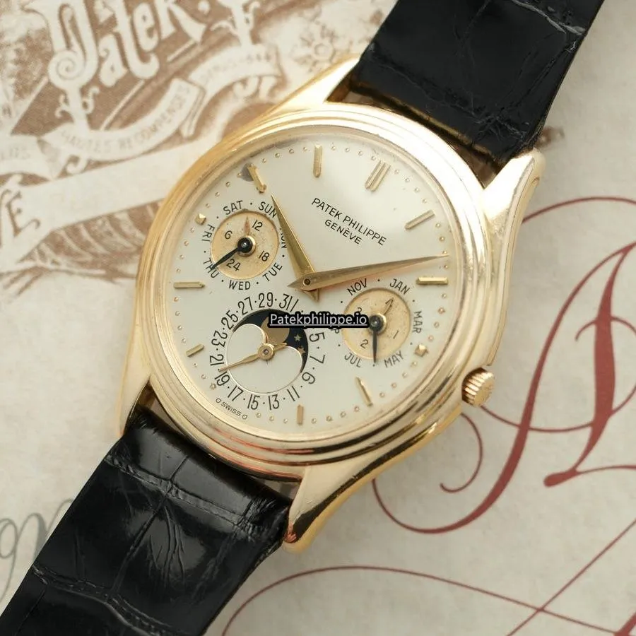Alternative view of Patek Philippe Perpetual Calendar 3940j F 36MM Yellow Gold Case Automatic