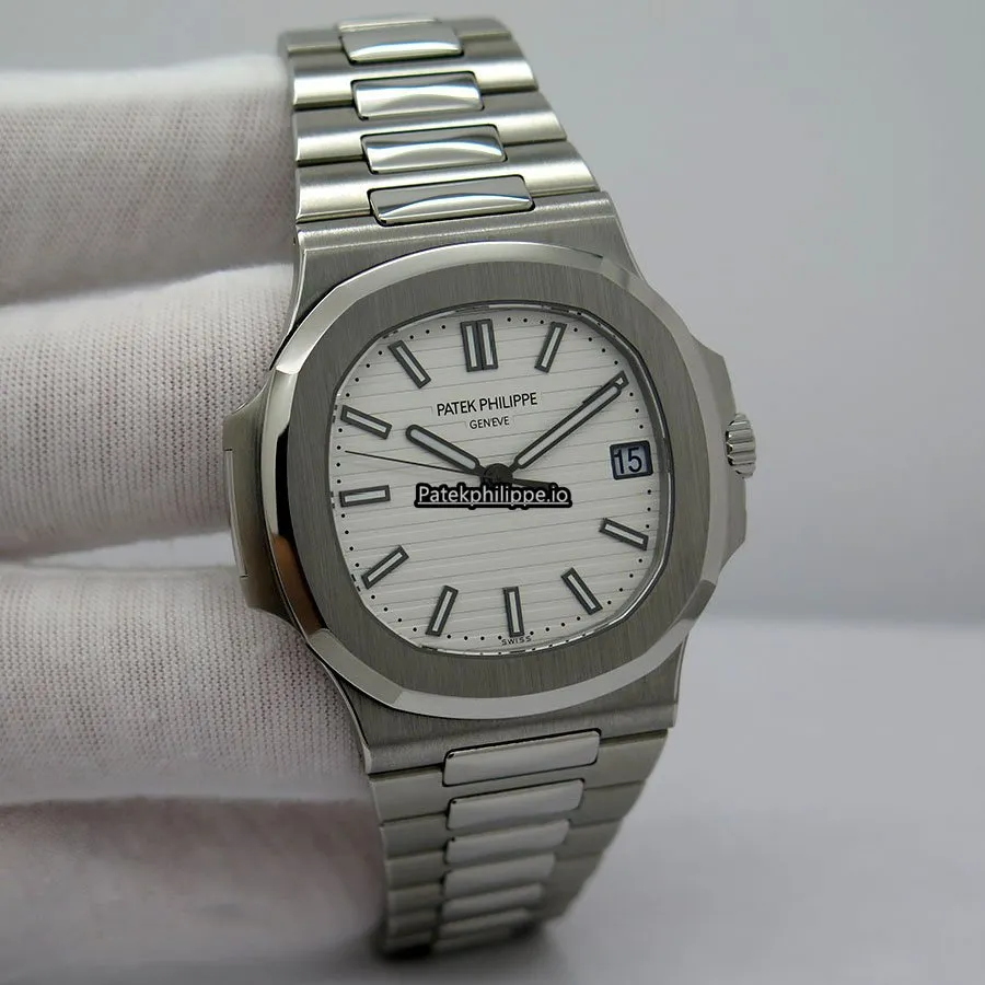 Patek Philippe Nautilus 5711/1a-011 40x38MM Steel Case Automatic