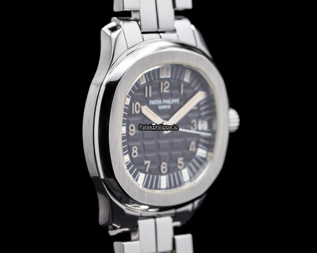 Alternative view of Patek Philippe Aquanaut 5065a-001 38MM Steel Case Automatic