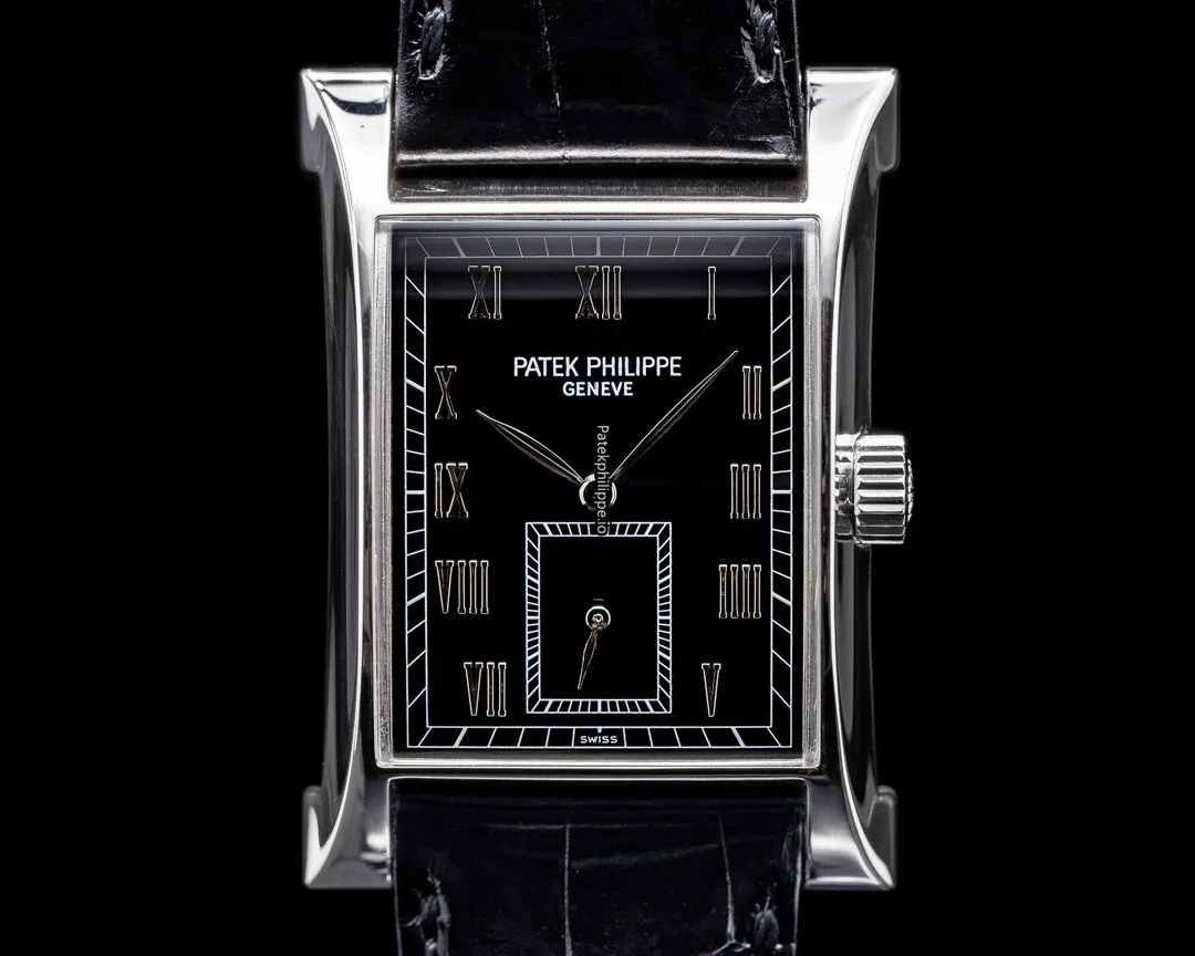 Patek Philippe Pagoda 5500p-001 26.5MM Platinum Case Manual Winding