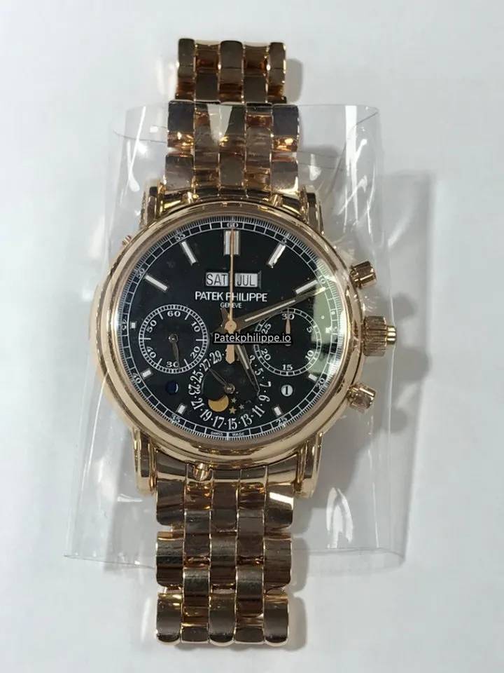 Patek Philippe Perpetual Calendar 5204/1r-001 Rose Gold Case Manual Winding