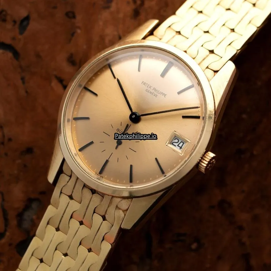Alternative view of Patek Philippe Calatrava 3558 34MM Yellow Gold Case Automatic