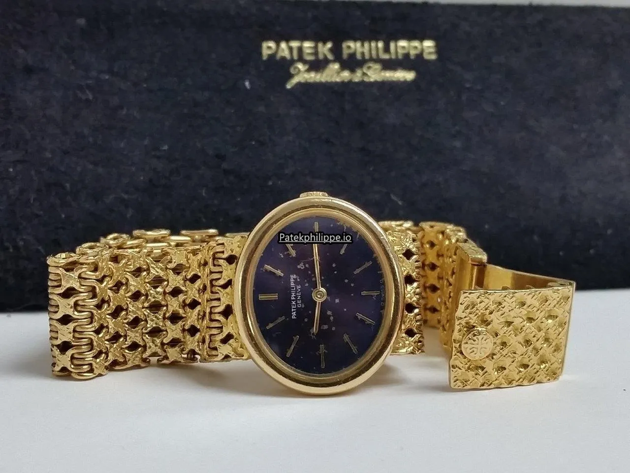 Patek Philippe Calatrava Patek 4176/1 24MM Yellow Gold Case Manual Winding