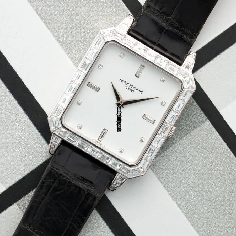 Alternative view of Patek Philippe 5007p 28MM Platinum Case Manual Winding