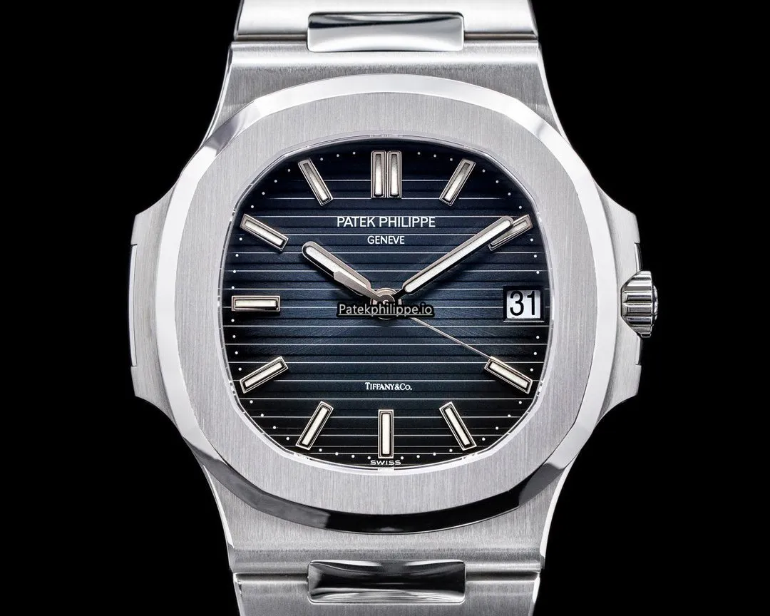 Patek Philippe Nautilus 5711/1a-001 38MM Steel Case Automatic