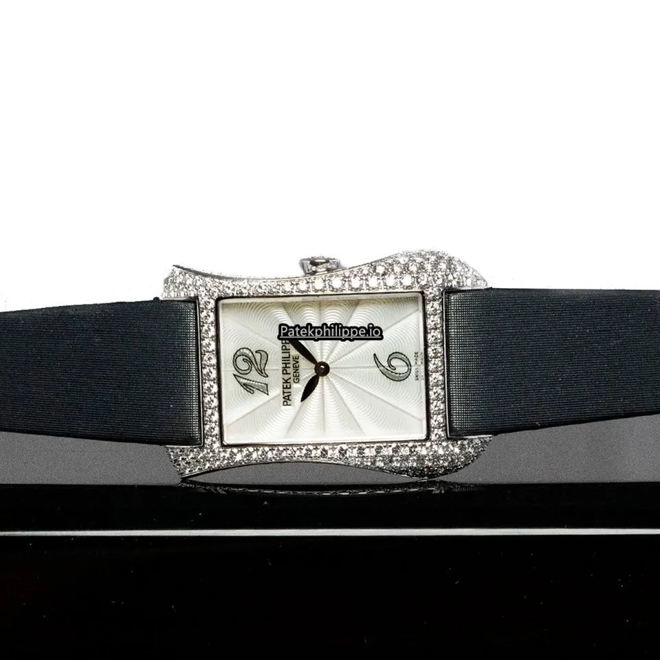 Patek Philippe Gondolo 4973g-001 27.4x39.7MM White Gold Case Quartz