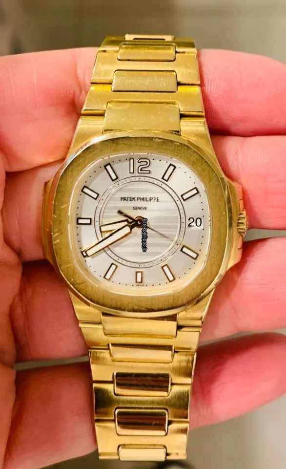 Alternative view of Patek Philippe Nautilus 7011/1r 32MM Rose Gold Case Automatic