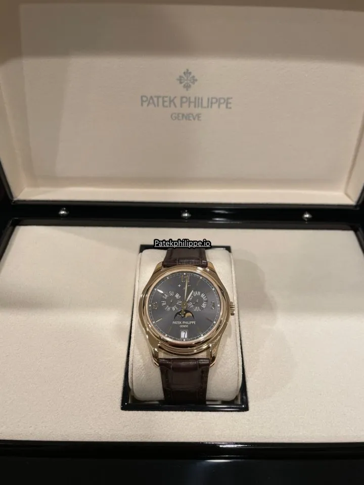 Alternative view of Patek Philippe Annual Calendar 5146j-010 39MM Yellow Gold Case Automatic