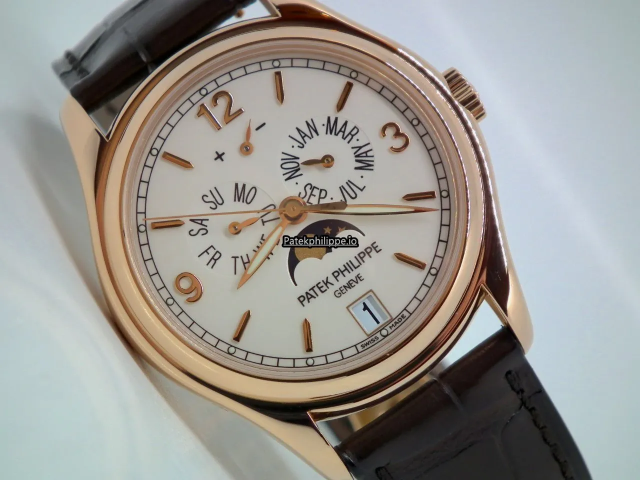 Patek Philippe Annual Calendar 5146r 39MM Rose Gold Case Automatic