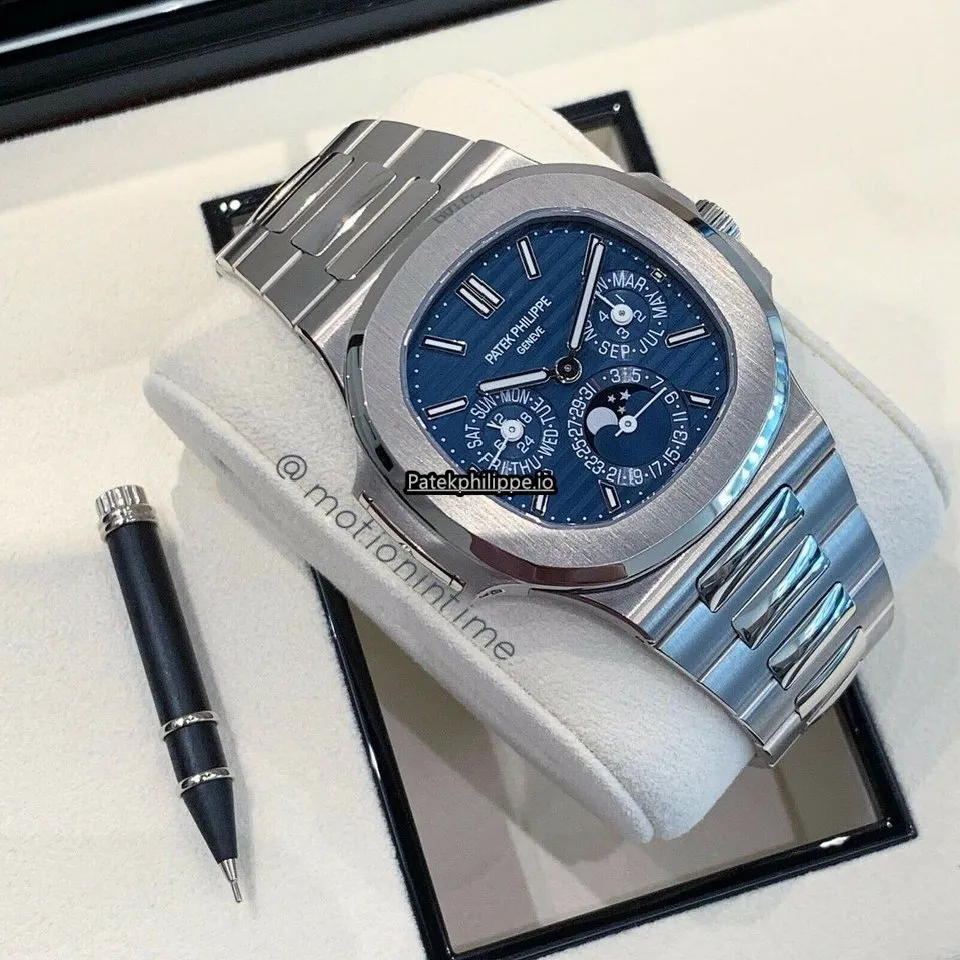 Patek Philippe Nautilus 5740.1g.001 40MM White Gold Case Automatic