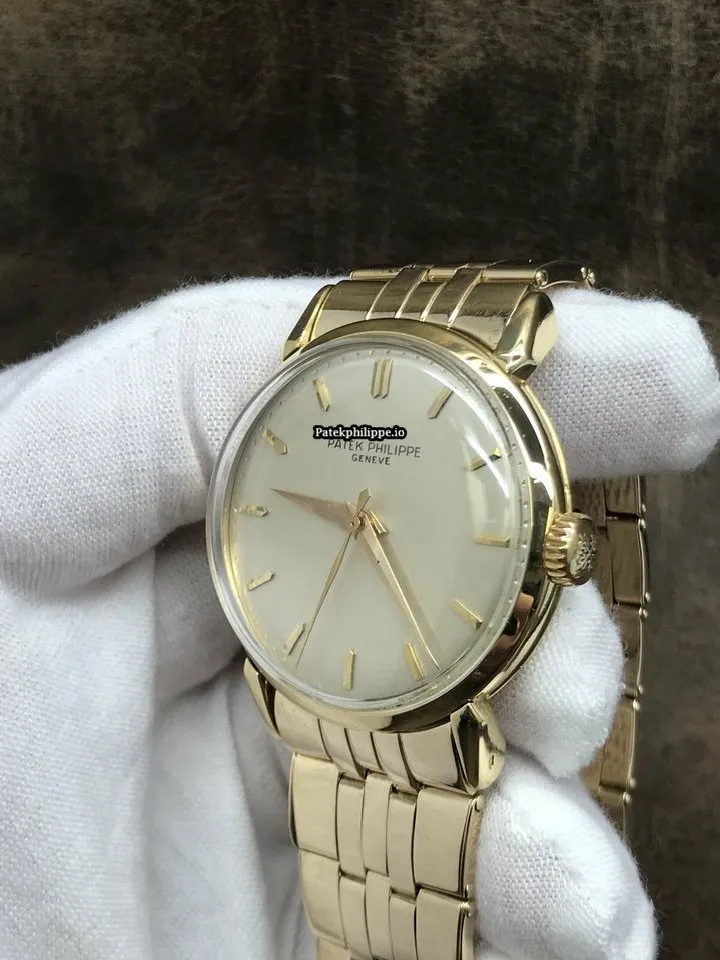Alternative view of Patek Philippe Calatrava 1578 35MM Yellow Gold Case Manual Winding