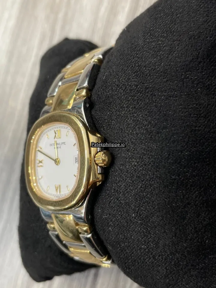 Alternative view of Patek Philippe Nautilus 4700 27x29MM Gold/steel Case Quartz