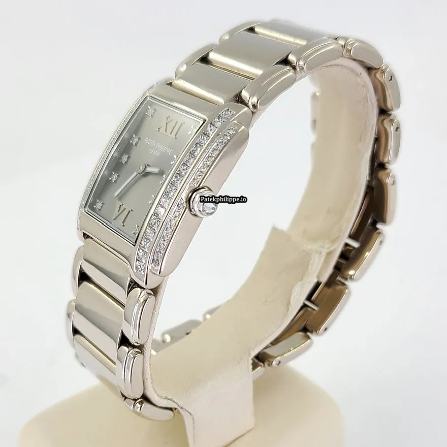Alternative view of Patek Philippe Twenty-4 4910/20g White Gold Case Quartz