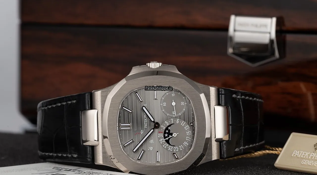 Alternative view of Patek Philippe Nautilus 5712g.001 40MM White Gold Case Automatic