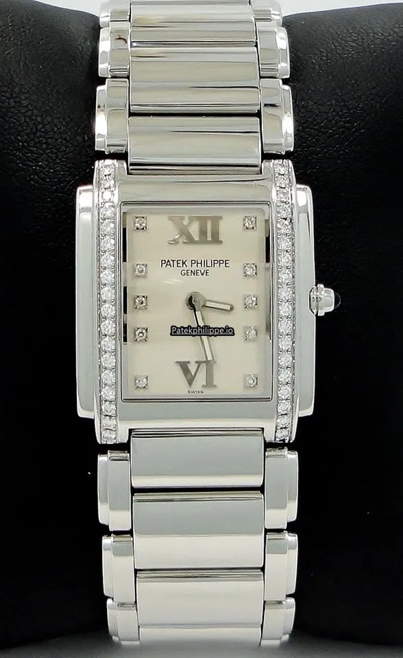 Alternative view of Patek Philippe Twenty-4 4910/10a-011 25x30MM Steel Case Quartz