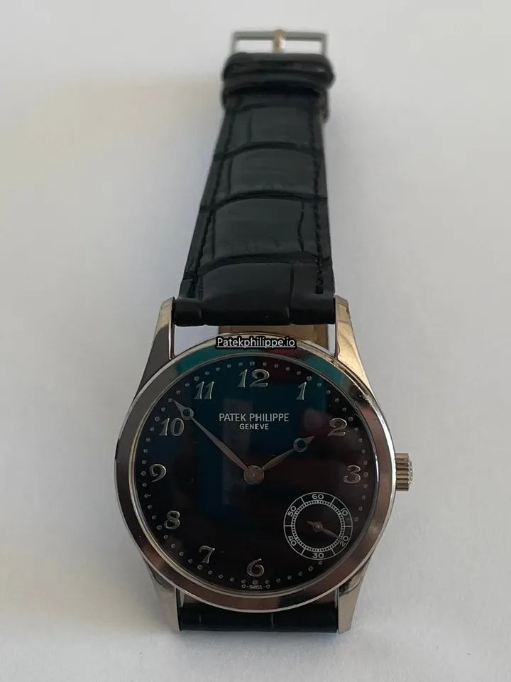 Alternative view of Patek Philippe Calatrava 5026g-001 33MM White Gold Case Automatic
