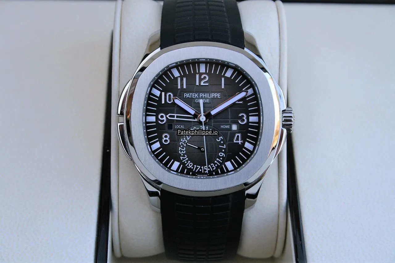 Alternative view of Patek Philippe Aquanaut 5164a.001 40.8MM Steel Case Automatic