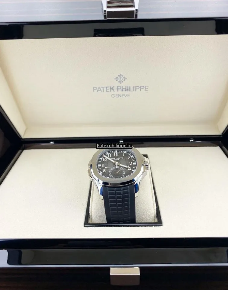 Alternative view of Patek Philippe Aquanaut 5164a-001 40.8MM Steel Case Automatic