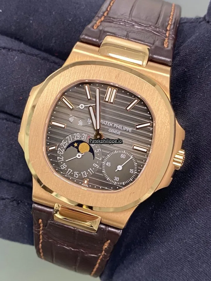 Patek Philippe Nautilus 5712r-001 40x38MM Rose Gold Case Automatic
