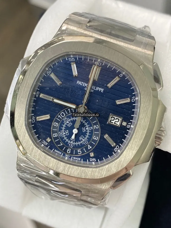 Alternative view of Patek Philippe Nautilus 5976/1g 44MM White Gold Case Automatic