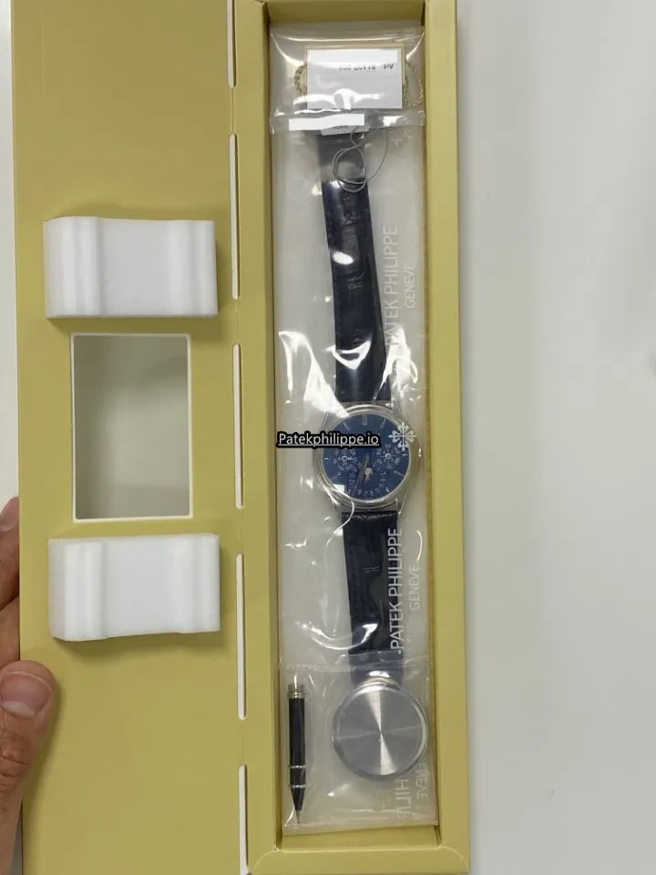 Alternative view of Patek Philippe Perpetual Calendar 5140p-001 40MM Platinum Case Automatic