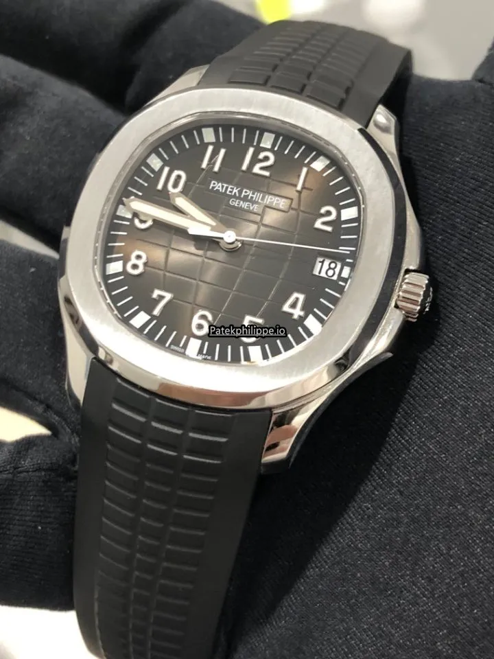 Patek Philippe Aquanaut 5167a-001 40MM Steel Case Automatic