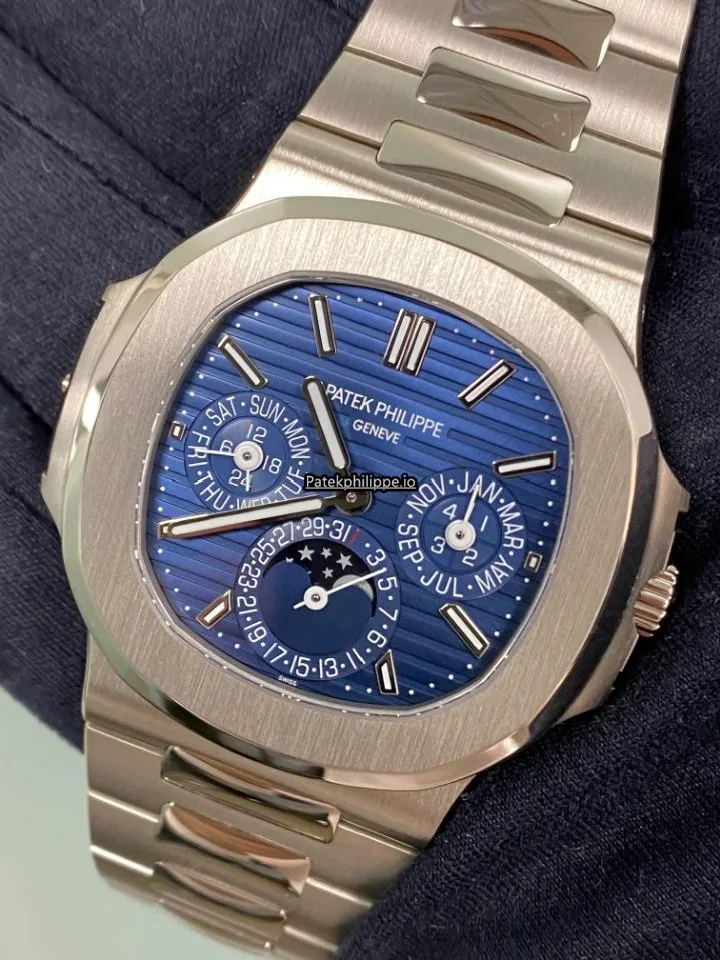 Patek Philippe Nautilus 5740/1g-001 40MM White Gold Case Automatic