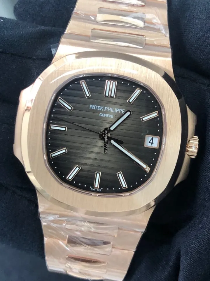Patek Philippe Nautilus 5711/1r-001 40MM Rose Gold Case Automatic