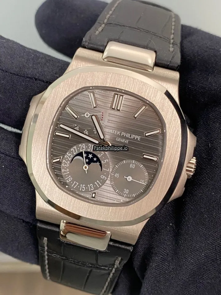 Patek Philippe Nautilus 5712g-001 40x38MM White Gold Case Automatic