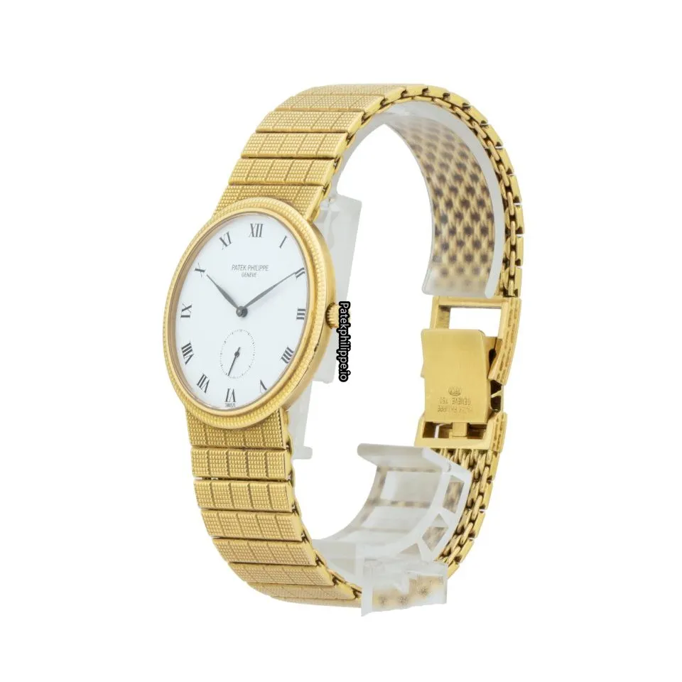Alternative view of Patek Philippe Calatrava 3919 Yellow Gold Case Manual Winding
