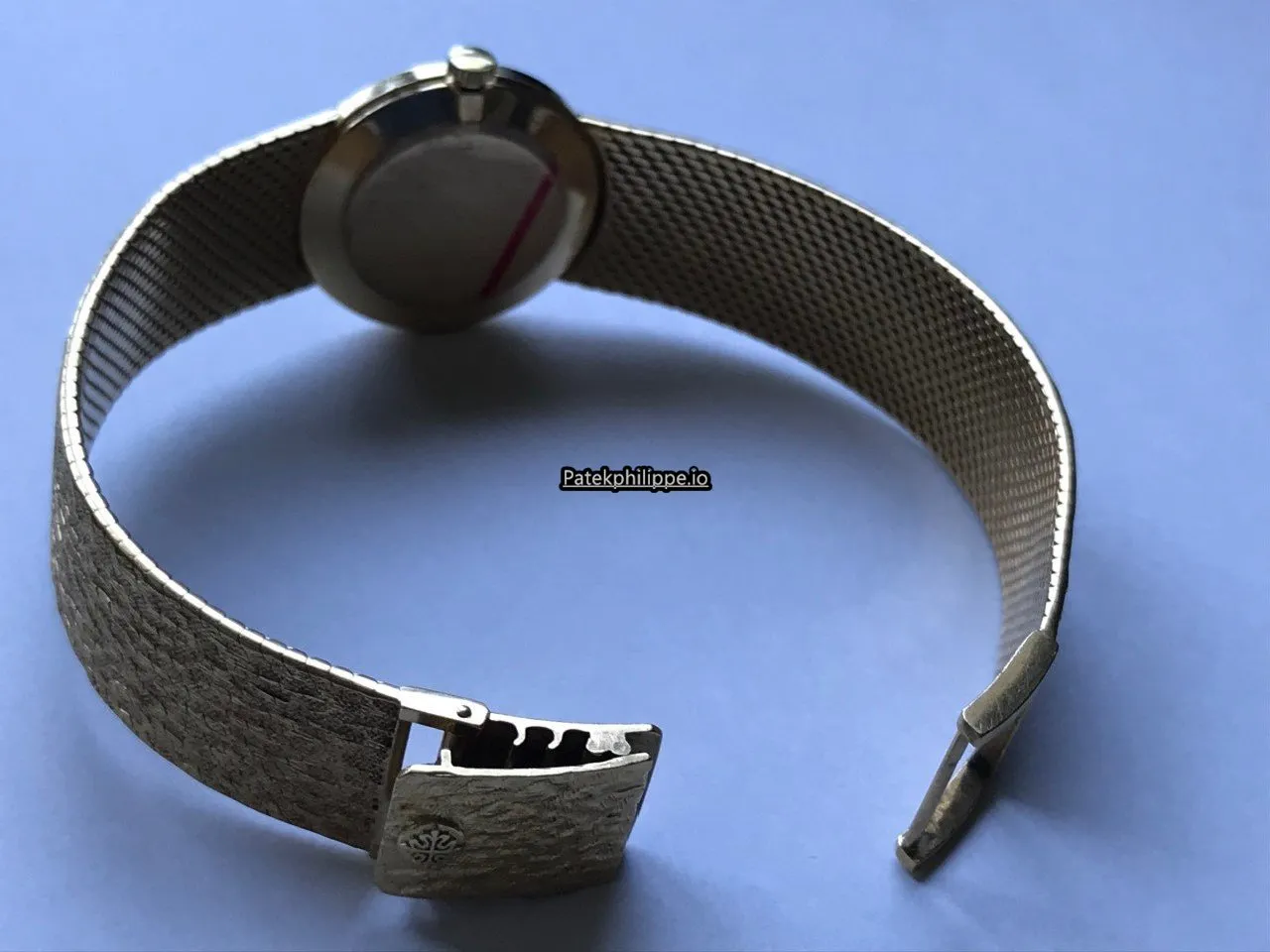 Alternative view of Patek Philippe Calatrava 25MM Yellow Gold Case Manual Winding