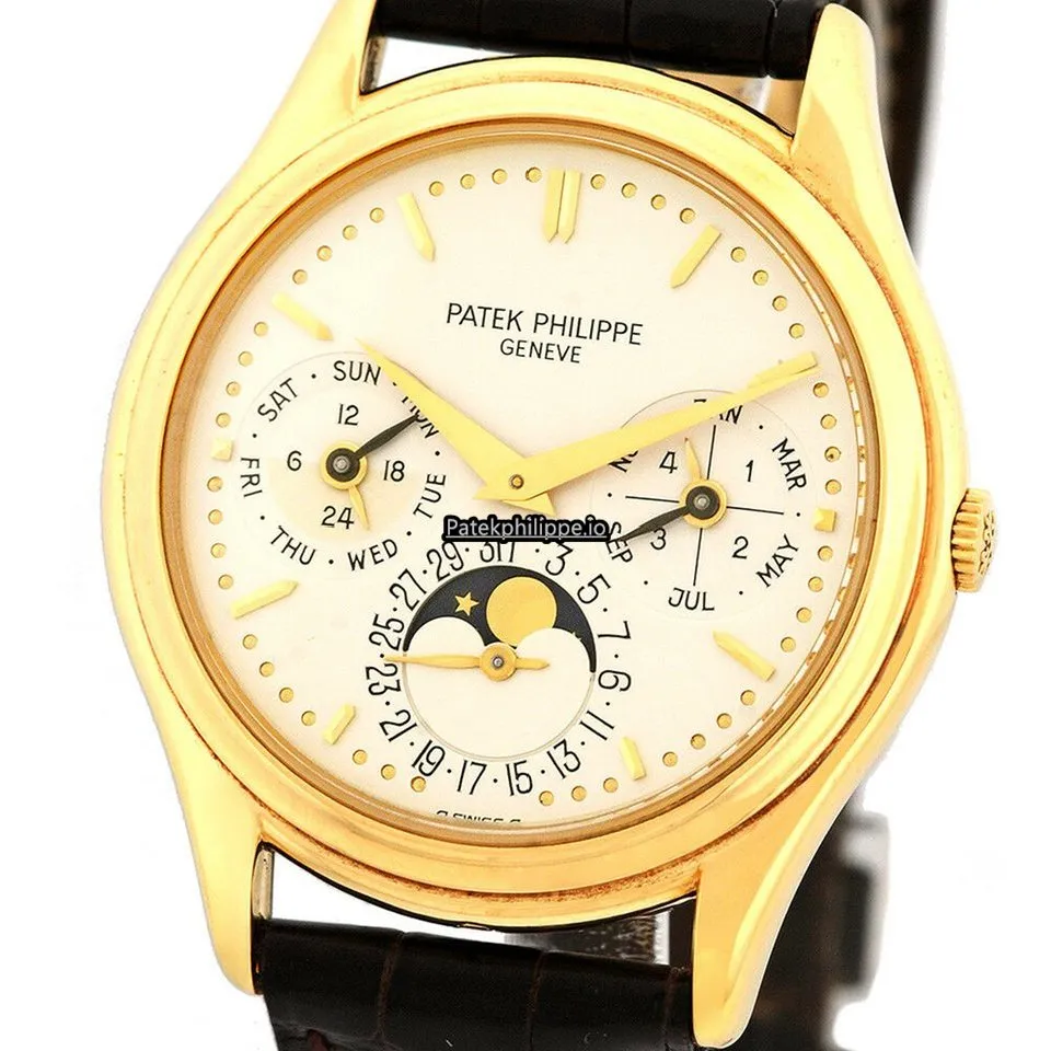 Alternative view of Patek Philippe Perpetual Calendar 3940 J Automatic